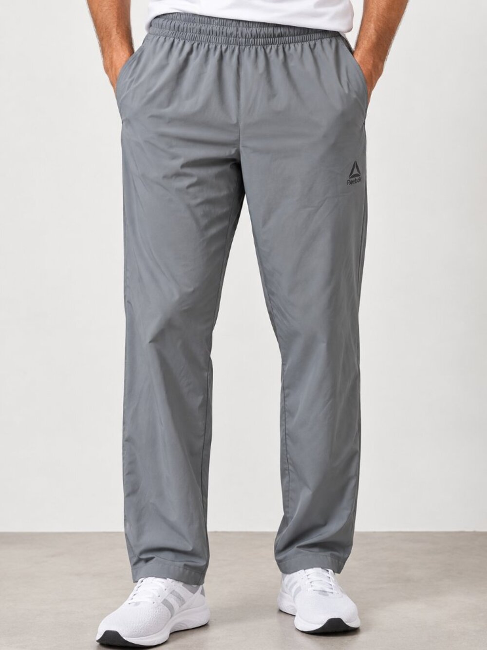 Reebok Men’s Large Foggy Grey Speedwick Straight Fit Woven Pants NWT